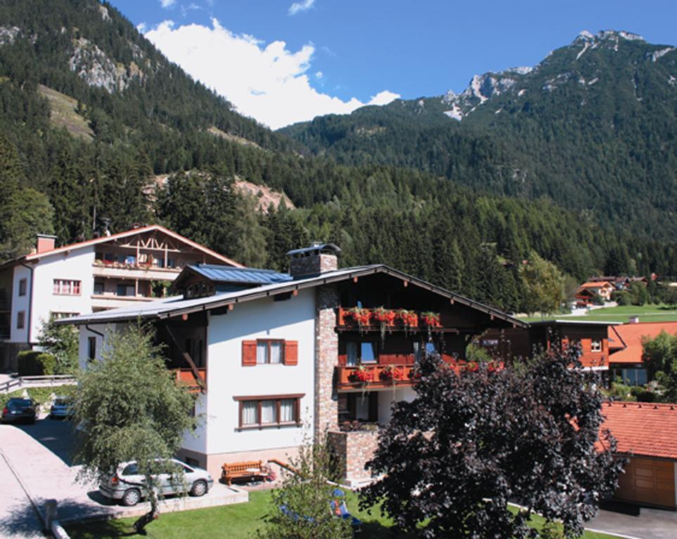 Gaestehaus Alpina Μάουραχ Εξωτερικό φωτογραφία