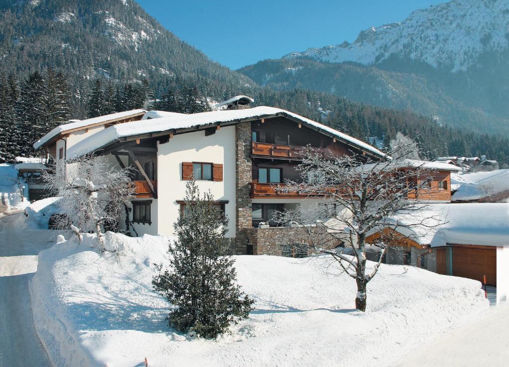Gaestehaus Alpina Μάουραχ Εξωτερικό φωτογραφία